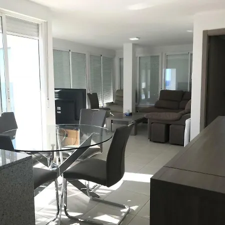 Apartamento First Line *